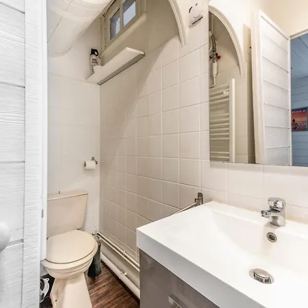 Joli Plein Centre Proche Avec Wi-fi 公寓 *